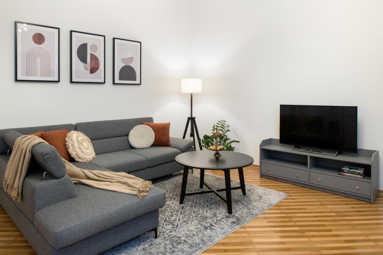Wawelove Pilsudskiego - 3 Bedroom Apt. With Balcony And Free Parking! Krakau Exterior foto