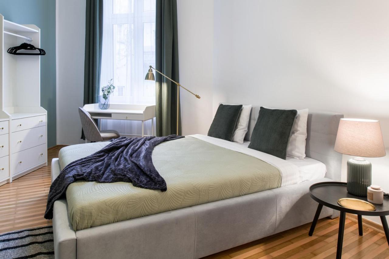 Wawelove Pilsudskiego - 3 Bedroom Apt. With Balcony And Free Parking! Krakau Exterior foto