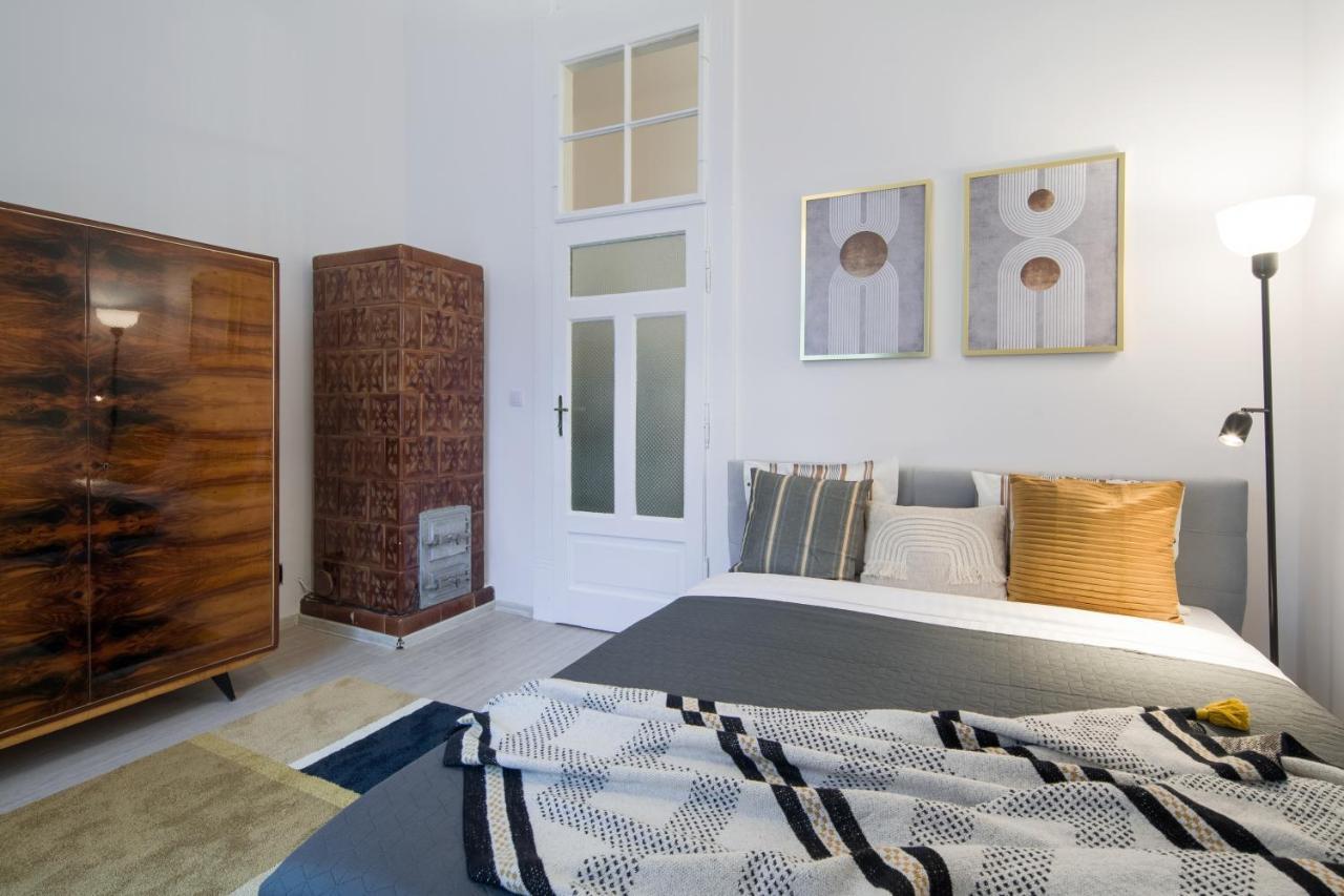 Wawelove Pilsudskiego - 3 Bedroom Apt. With Balcony And Free Parking! Krakau Exterior foto