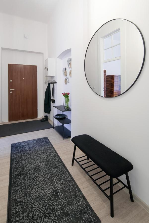 Wawelove Pilsudskiego - 3 Bedroom Apt. With Balcony And Free Parking! Krakau Exterior foto