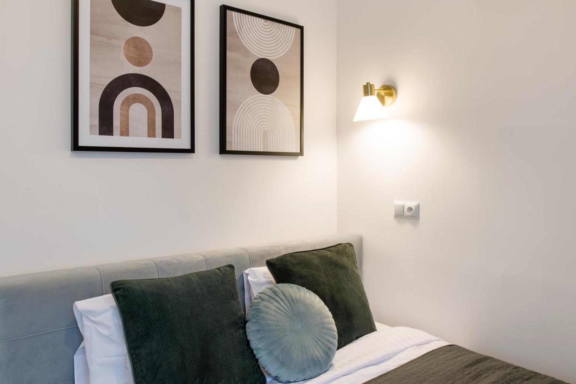 Wawelove Pilsudskiego - 3 Bedroom Apt. With Balcony And Free Parking! Krakau Exterior foto
